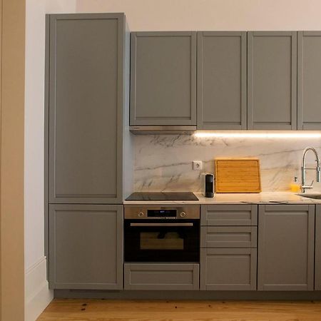 Lovelystay - 2Br Flat With Ac In Duque De Loule ปอร์โต ภายนอก รูปภาพ